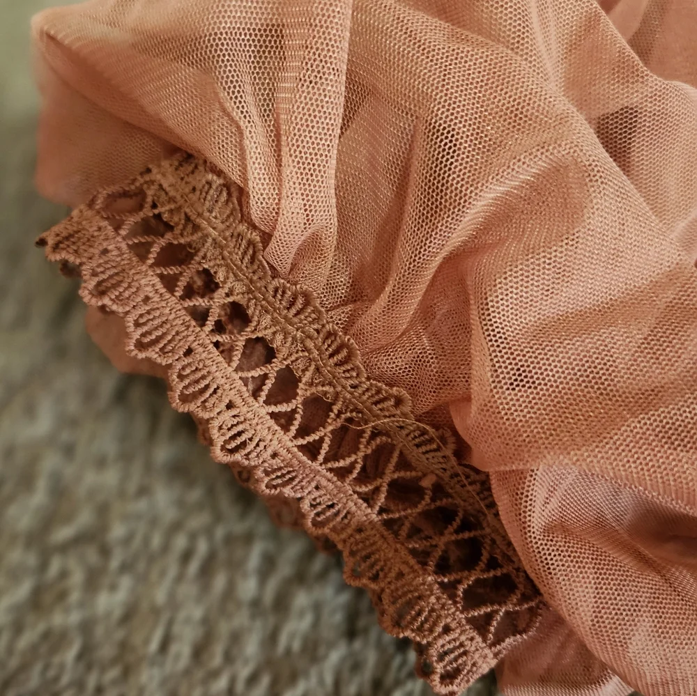 Top - Picture 4 of 6